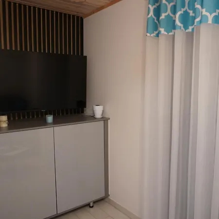Apartman I Zima I Latem Turkusowy